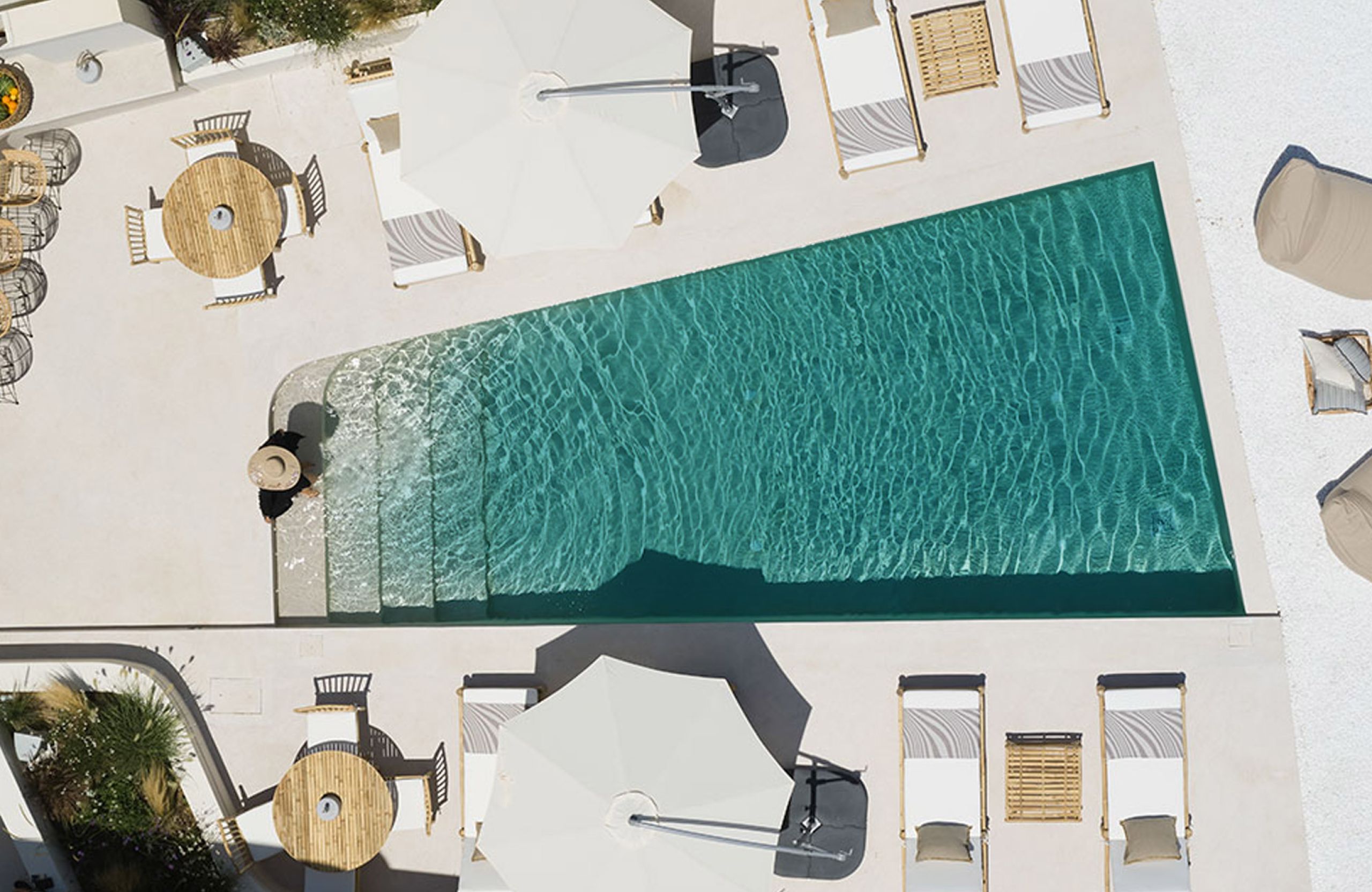 White Pebble Suites logo design branding web design