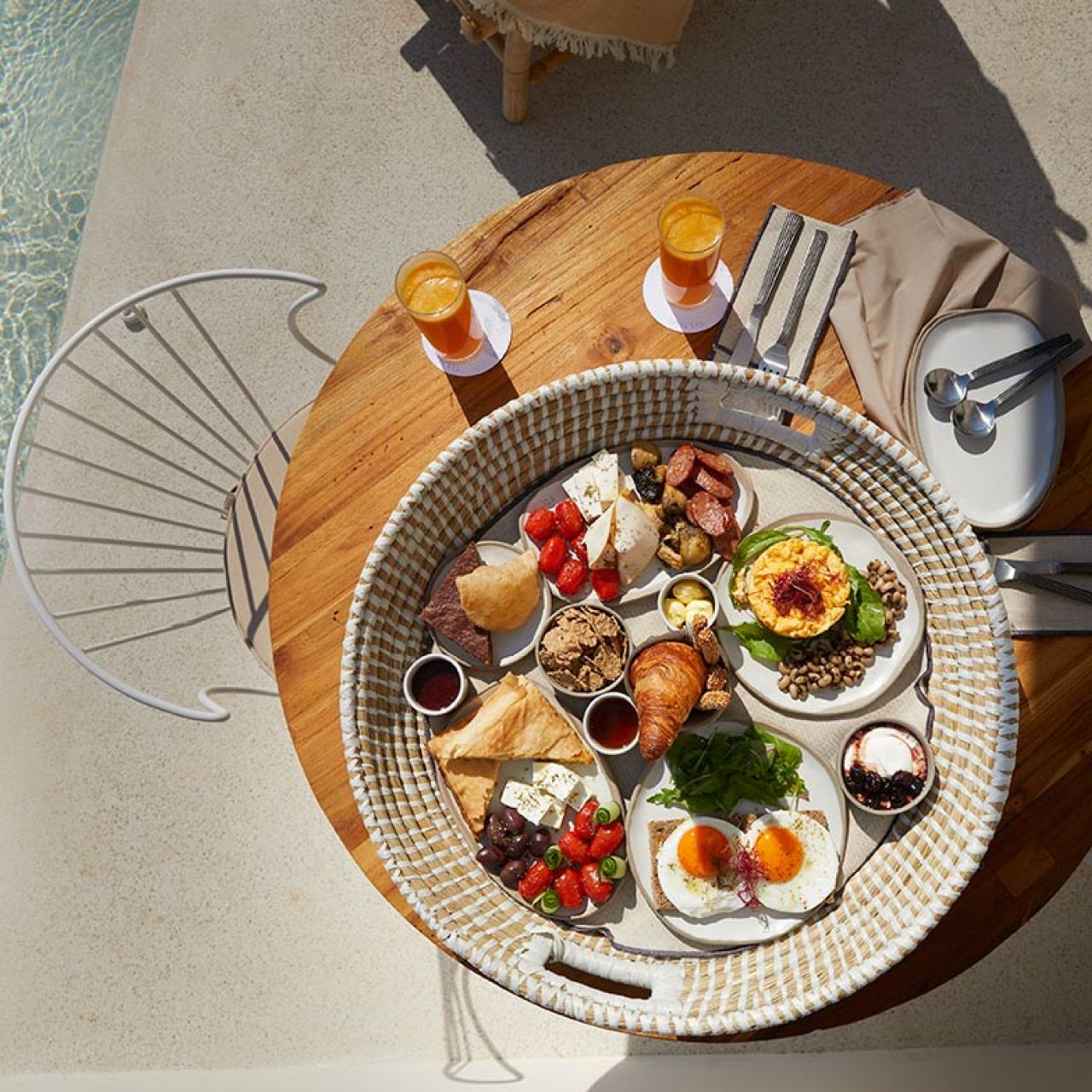 White Pebble Suites logo design branding web design breakfast